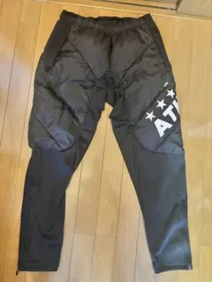 着用2回定価10800円家で洗えるダウンパンツ中綿ジャージアスレタATHLETA