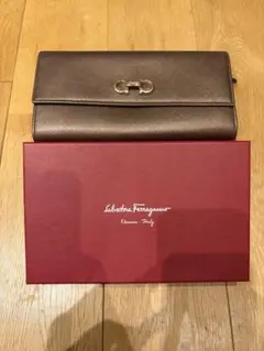 サルヴァトーレ フェラガモ 長財布Salvatore Ferragamoのサムネイル