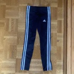 子どもadidasトレーニングパンツ140新品未使用