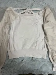 オフショルダーリボン付きニットセーター/着用画像あり