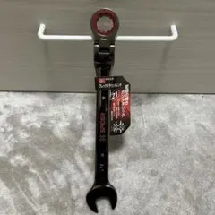 Item thumbnail for item 8cbe4697-d4bd-46ee-9bbc-39b498bb0ece