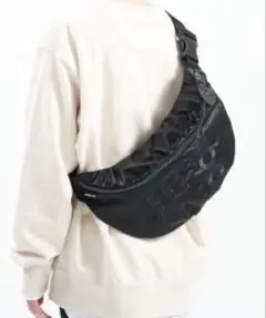 adidas originalsブラック ボディバッグ