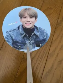 nct127 ジョンウ うちわ