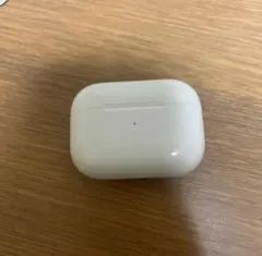 Apple AirPods Pro ホワイト 充電ケース付き　（第二世代）のサムネイル