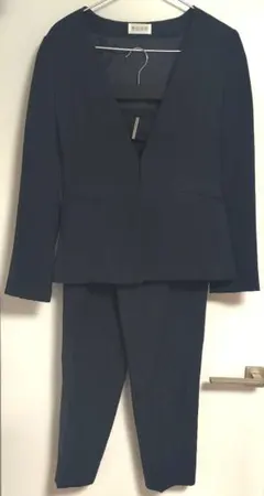 ネイビー Vネック パンツスーツ