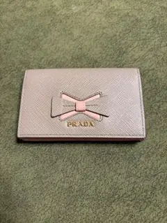 【PRADA】 プラダ　カードケース グレー　ピンク　サフィアーノ　名刺入れ