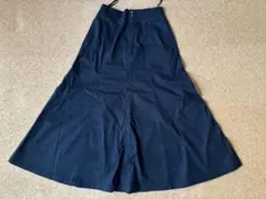 ユニクロ　ブラック ロングスカート W61
