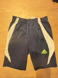 adidas ハーフパンツ ネイビー 130