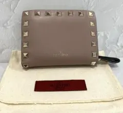 ヴァレンティノガラヴァーニ　折り財布　スタッズ　ピンクベージュのサムネイル