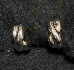 ツイストデザイン フープイヤリング