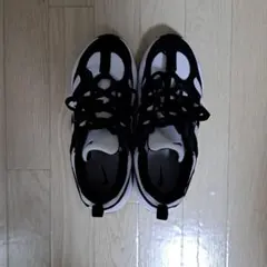 Nike スポーツシューズ ブラック/ホワイト