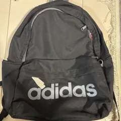 adidas ブラックバックパック