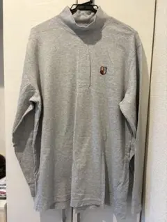 グレー ハイネック トレーナー 長袖　未使用品