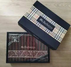 【新品未使用】Burberryバーバリー　バスタオルのサムネイル