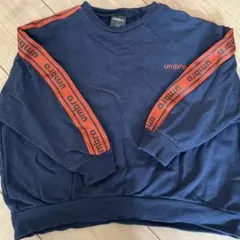 umbro アンブロ　ネイビー トレーナー　110