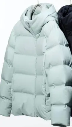 シームレスダウンパーカ　ダウン　ジャケット　コート　ユニクロ　タグ付き　新品