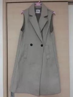 ZARA ノースリーブ チェスターコートベージュ
