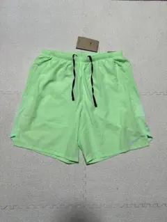 【超人気】ナイキ Dri-FITメンズ ランニングショーツ新品