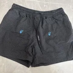 Nike オフホワイト チェック柄 ブラックショートパンツ 002