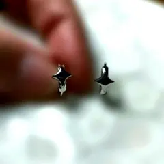 シルバー スター型 ピアス