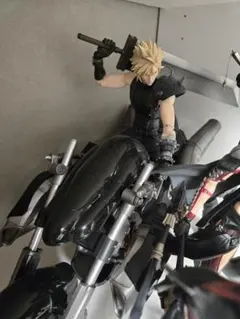 ファイナルファンタジーVII クラウド・ストライフ フィギュア　ハーディデイトナ