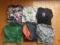 多様なデザインのキッズトレーナーとパンツセット