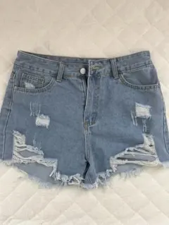 SHEIN VCAY ダメージ ローカット デニムショートパンツのサムネイル