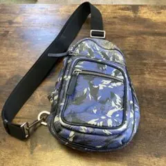 FURLA ボディバッグ ブルー・カモフラージュ
