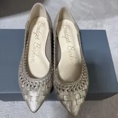 Bridget Birkin メッシュパンプス ゴールド 23.5cmのサムネイル