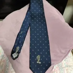 Item thumbnail for item 7c4328fd-c538-4b38-ac8f-ce1d219c763f