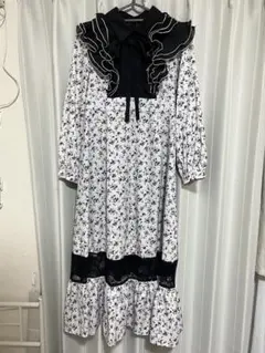 完売品 Merry jenny 半袖 flowerデコラティブカラーワンピース - メルカリ