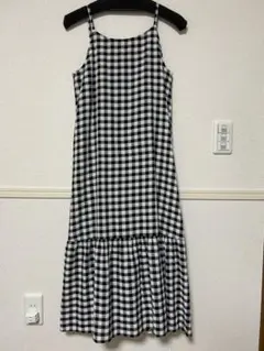 新品　ハニーズ　ギンガムチェック　ワンピース　Sサイズ