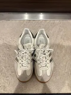 adidas GAZELLE INDOOR ホワイト×シルバー