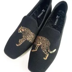 【美品】VIVAIA ヴィヴァイア チーター刺繍フラットシューズ　ローファー