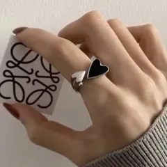 ハートリング⚫︎モード シルバー フリー　指輪　デート　ブラック　個性的　イベント