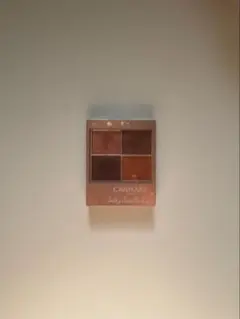 CANMAKE シルキースフレアイズ(マットタイプ) M01