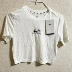 NIKE AHRロゴ ホワイト クロップドTシャツのサムネイル