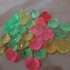 クレーンゲーム プラスチックの宝石 | Mercari
