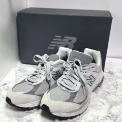 【7月末まで値下げ】New Balance 2002R0 グレー 25.5cmのサムネイル