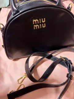 miu miu ショルダーバッグ ブラックのサムネイル