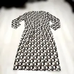 未使用品。mimigiantのベージュにブラウンサークル柄の伸縮性あるワンピース