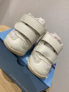 [スクスク] ファーストシューズ　ベビー ミッドカット　アシックス