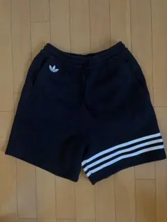 adidas ショートパンツ ブラック トレフォイルのサムネイル