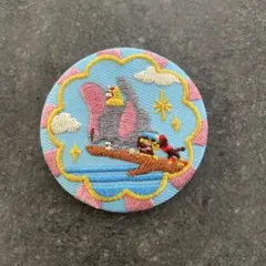 ディズニー刺繍缶バッジ ダンボ