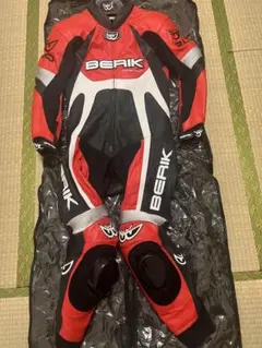 2025年最新】ベリック レーシングスーツ 48の人気アイテム - メルカリ