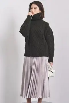 ユナイテッドアローズ　ビッグケーブル タートルネック ニット　カーキ