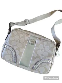 超美品 COACH コーチ ショルダーバッグ シグネチャー 斜め掛け ベージュ