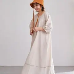 チャオパニックティピー⭐︎配色ステッチボリュームスリーブワンピース。ベージュ系