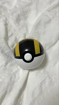 モンスターボール型収納ケース