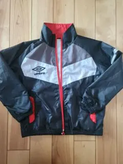 umbro ジャケット 黒/赤/灰　120cm
